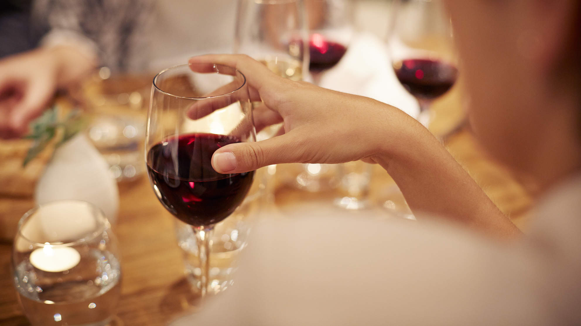 红酒与洋酒的区别葡萄酒与洋酒是什么关系9.jpg